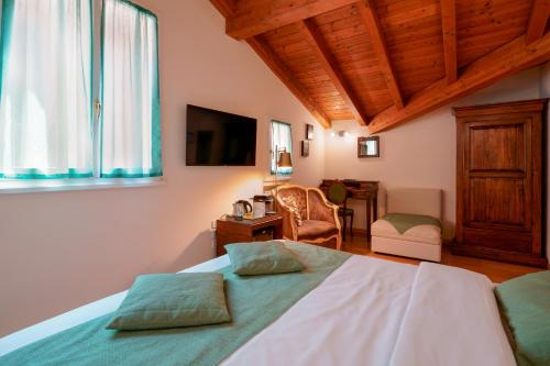Casa Miramonte Charming House - image 10