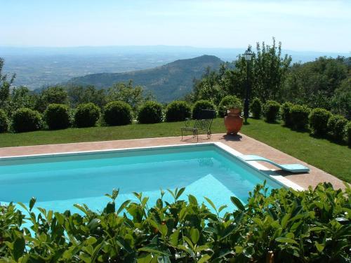 Kert, Casa Ivan near Cortona by PosarelliVillas in Portole