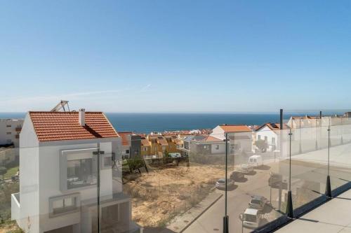 Beach, Ocean view & Bright House Ericeira