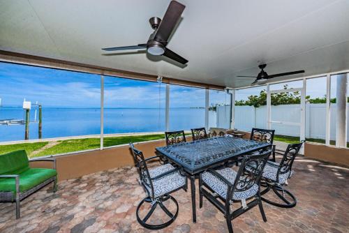 Luxury Florida Villa in Palm Harbor