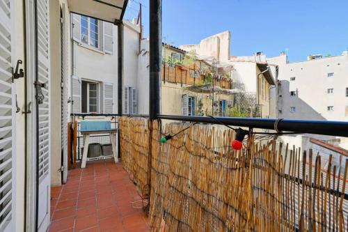 CAPUCINS - T2 avec balcon à Noailles, le ventre de Marseille - Location saisonnière - Marseille