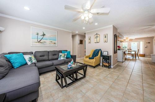 Sweet Escape Cottage - image 2