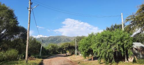 Casa al pie de la montaña