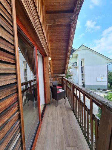 Superior One-Bedroom Apartment with Balcony and Lake View image 10