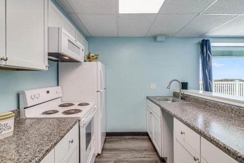 Seaside Boutique Hotel, Waves At Your Doorstep in Port Aransas (TX)