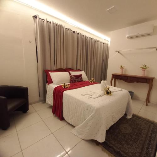 Suite with Garden View image 4