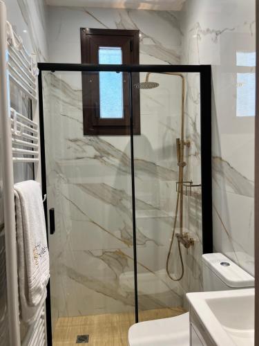 Ski Suites - A Luxury Maisonette Kalavryta, Kalawrita (zdjęcie 5)