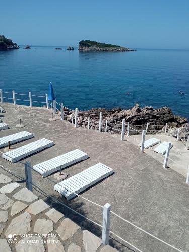 Apartmani Lux Sea - Location saisonnière - Utjeha-Bušat