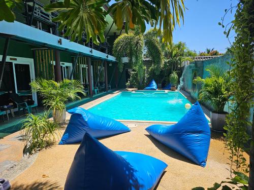 Cha-Cha Hotel