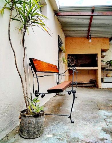 Fasiliteter, La Casa de los Viejos in Minas