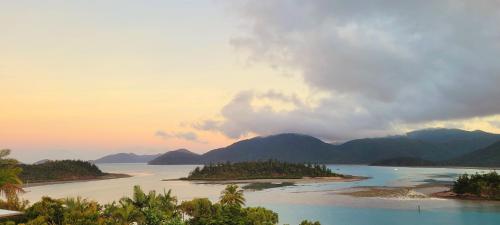 The Haven View - Airlie Beach