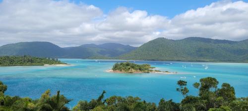 The Haven View - Airlie Beach