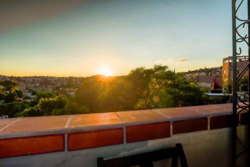 Private Sunset Balcony-Sleeps 6-Walk to Centro in Guanajuato, Mexico