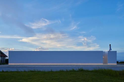 ALMIS NAKIJIN l ex EMIL NAKIJIN