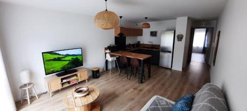Appartement rénové totalement - Vue sur jardin - 52 m² - Apartment - Houdemont