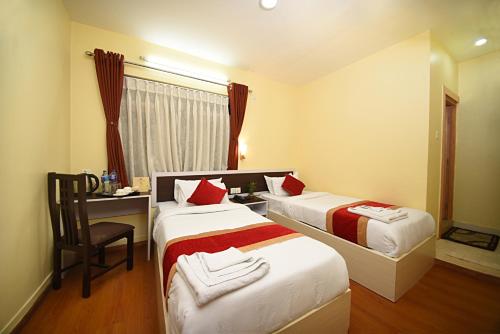 2 twin beds