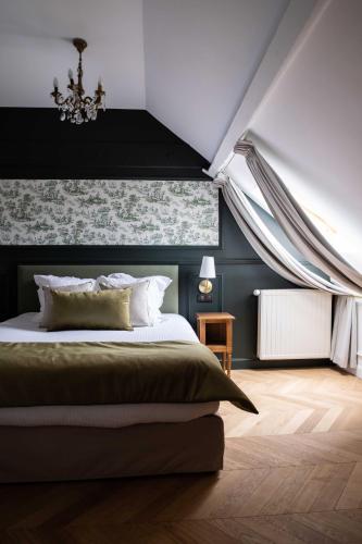 1 queen bed