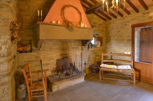 Borgo il cantuccio - Casa Simona con piscina condivisa in Сан-Джустіно