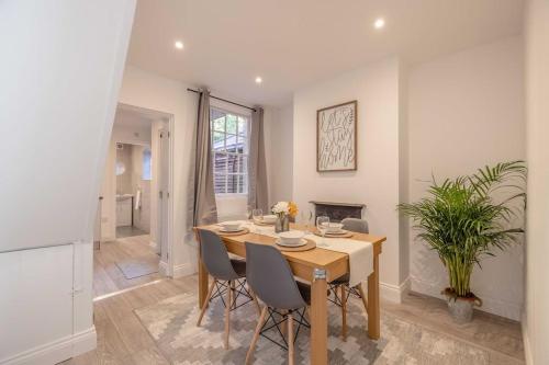 Cosy Cottage Your Central Windsor Retreat - By Tempstay, Windsor (zdjęcie 8)
