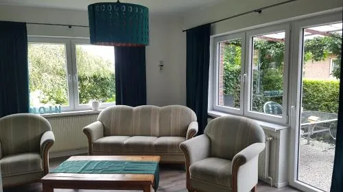 Haus an der Fehnroute in Ostfriesland in Großefehn , Deutschland