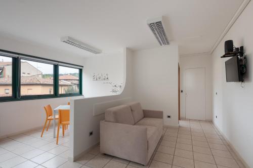  FrenkHome open space, Ferienwohnung in Rioto