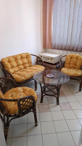 Trosoban stan u Zenici - image 12