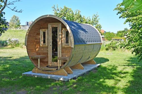 NEU angeboten Mönchguter Ferienhaus u Reetdach mit Kamin - image 3