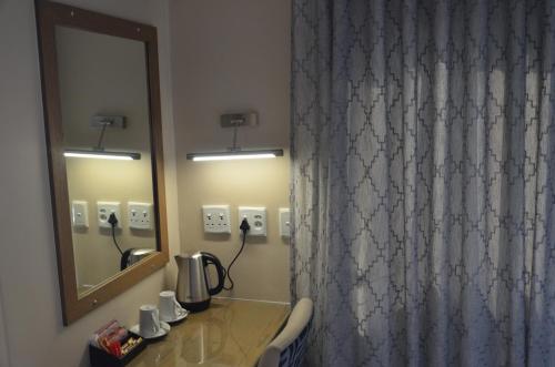 Windhoek Gardens Boutique Hotel - image 3