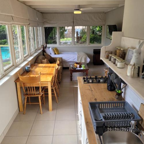 Pub/Lounge, AppleBee Guest Cottages in Grahamstown