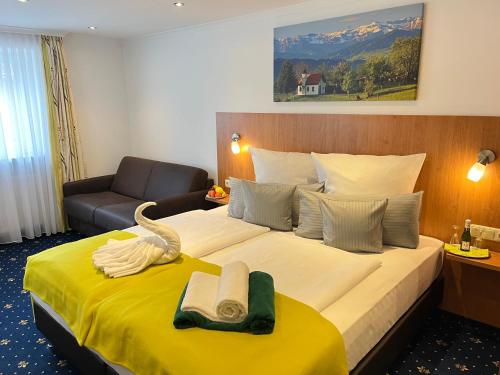 Hotel Post - regionales großes Frühstücksbuffet - auch GF & LF in Scheidegg, Deutschland