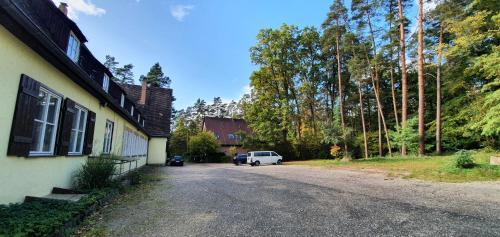 Jugend-Hotel Nürnberg - image 9
