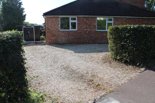 Large 7 double bedroom house with large driveway