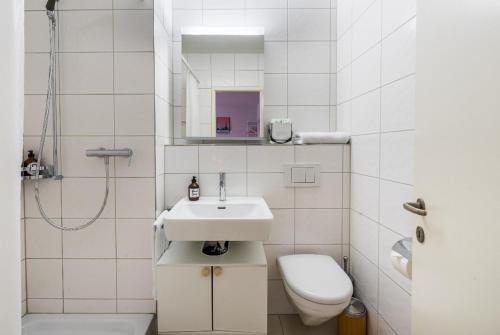  Bright & Central Studio Home Office & Netflix in Zürich