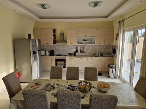 บริการและสิ่งอำนวยความสะดวก, Villa Aberdeen in เซลินิคา