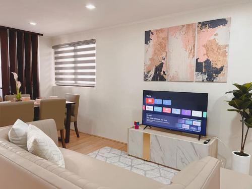 2BR spacious loft in QC, short walk to M Place, Manila