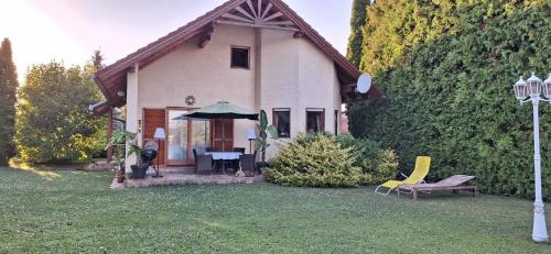  Haus Sonnenschein in 2054 Am See