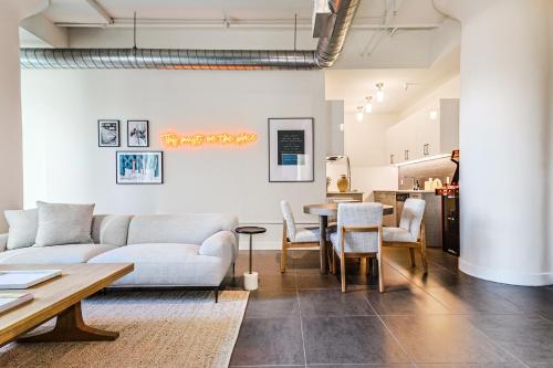 Sunny & Spacious 2BDR & 1BTH in Downtown LA, Los Angeles (fotografie 10)