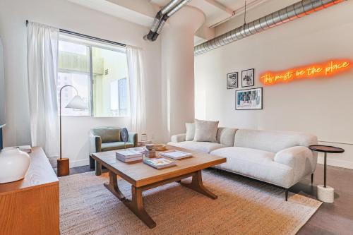 Sunny & Spacious 2BDR & 1BTH in Downtown LA, Los Angeles (fotografie 5)
