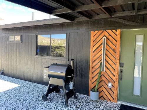 Black Moon Ranch - Flamingo Heights in Yucca Valley, USA