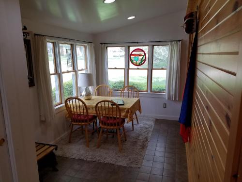 1936 Art & International Home in แลนเคสเตอร์ (OH)