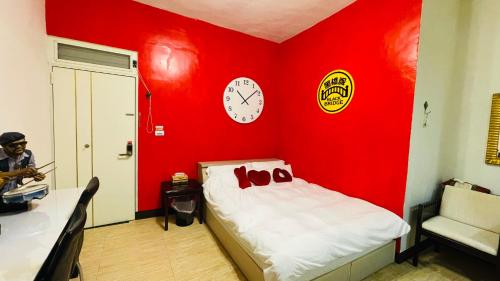 開元捷留民宿 依訂的人數給房間請主動連繫