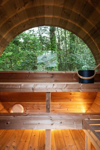 Gyógyfürdő, The Pigsty and Spa Garden at Tregoose Old Mill in Egyéb