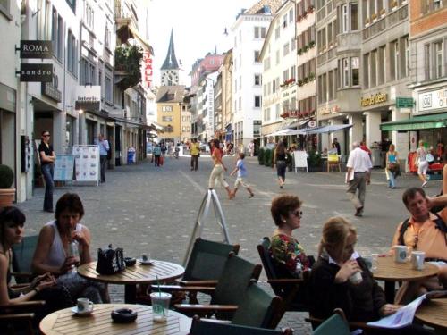 Pedestrian Area close to Bahnhofstrasse, Zurigo (foto 9)