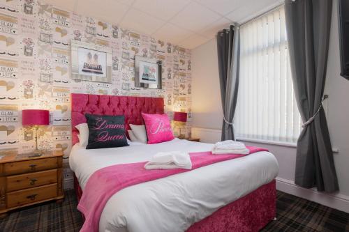 Superior King Room image 3