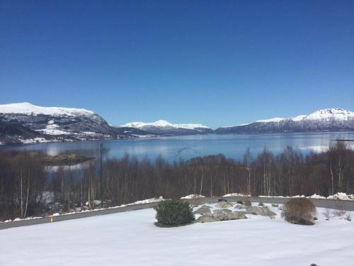 Sivert´s kontorhotell - Apartment - Tomrefjord