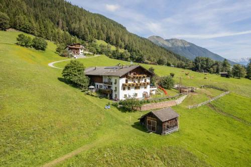 Omesbergerhof - Hotel - Neustift im Stubaital