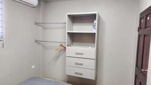 The Layover - 6 mins from the airport, Fully equipped for short and long stays photo 4
