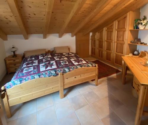 Chalet Kristall 4 1/2 Zimmer-Maisonetten-Haus