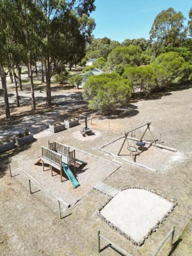 Eight Acres Lakes Entrance