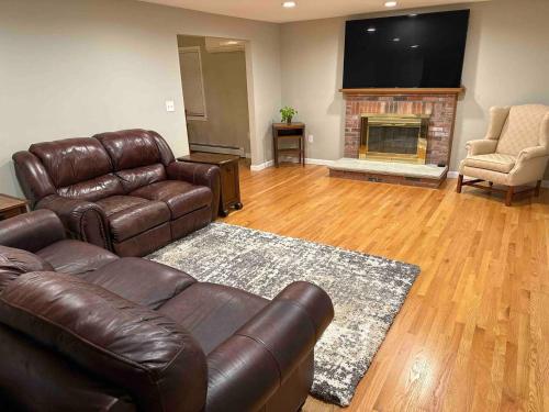 Room in Single Family House - Suburban Neighborhood in Boston in Boston, USA